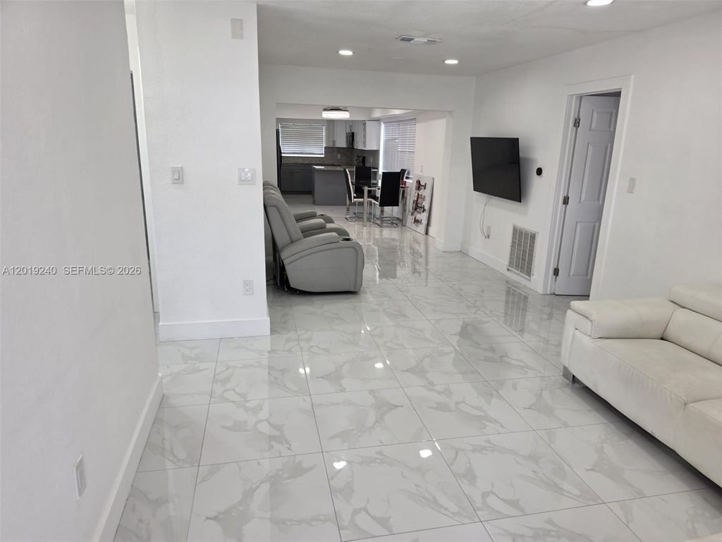 Photo of 6370 Fletcher St, Hollywood, FL 33023 (MLS # A12019240)