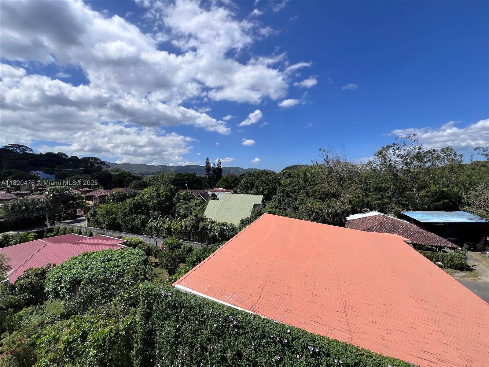 Ciudad Colon - Residential