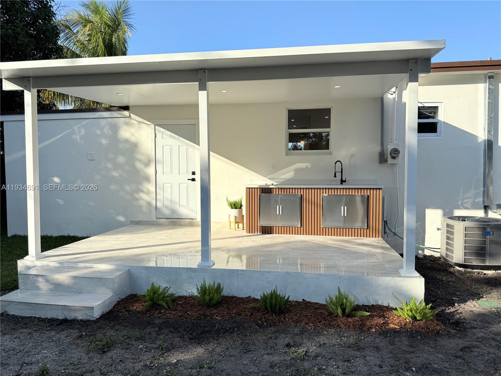 JEFFREY HEIGHTS - Residential