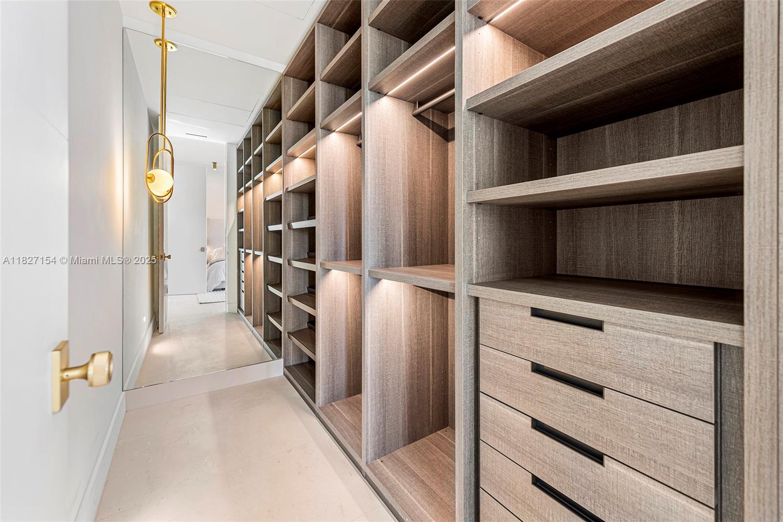 BISCAYNE BEACH-2ND ADDN - Residential