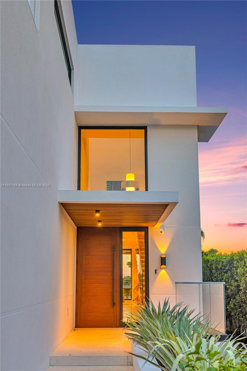 BISCAYNE BEACH-2ND ADDN - Residential