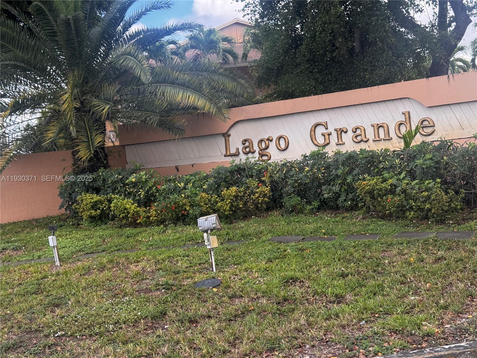 LAGO GRANDE CONDO THREE C - Residential