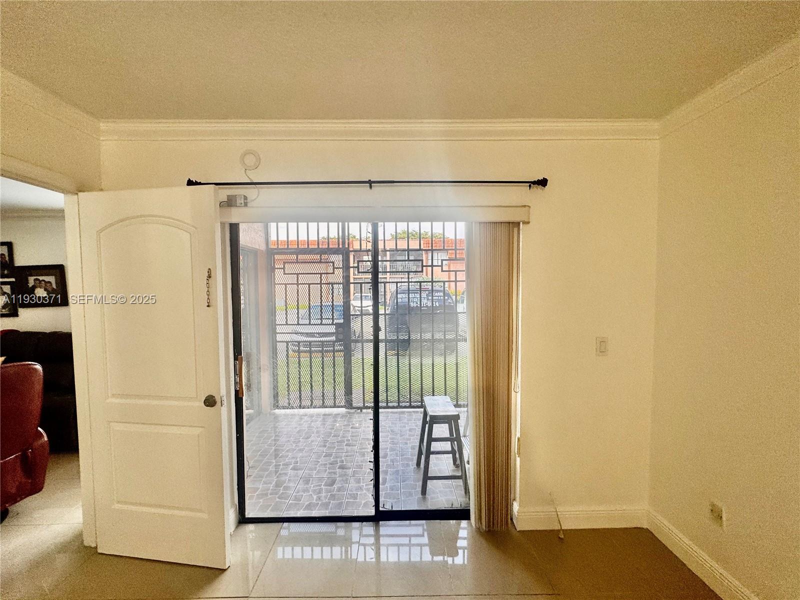 LAGO GRANDE CONDO THREE C - Residential