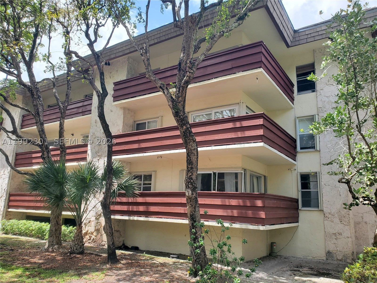 1205 Mariposa Ave 206, Coral Gables FL 33146