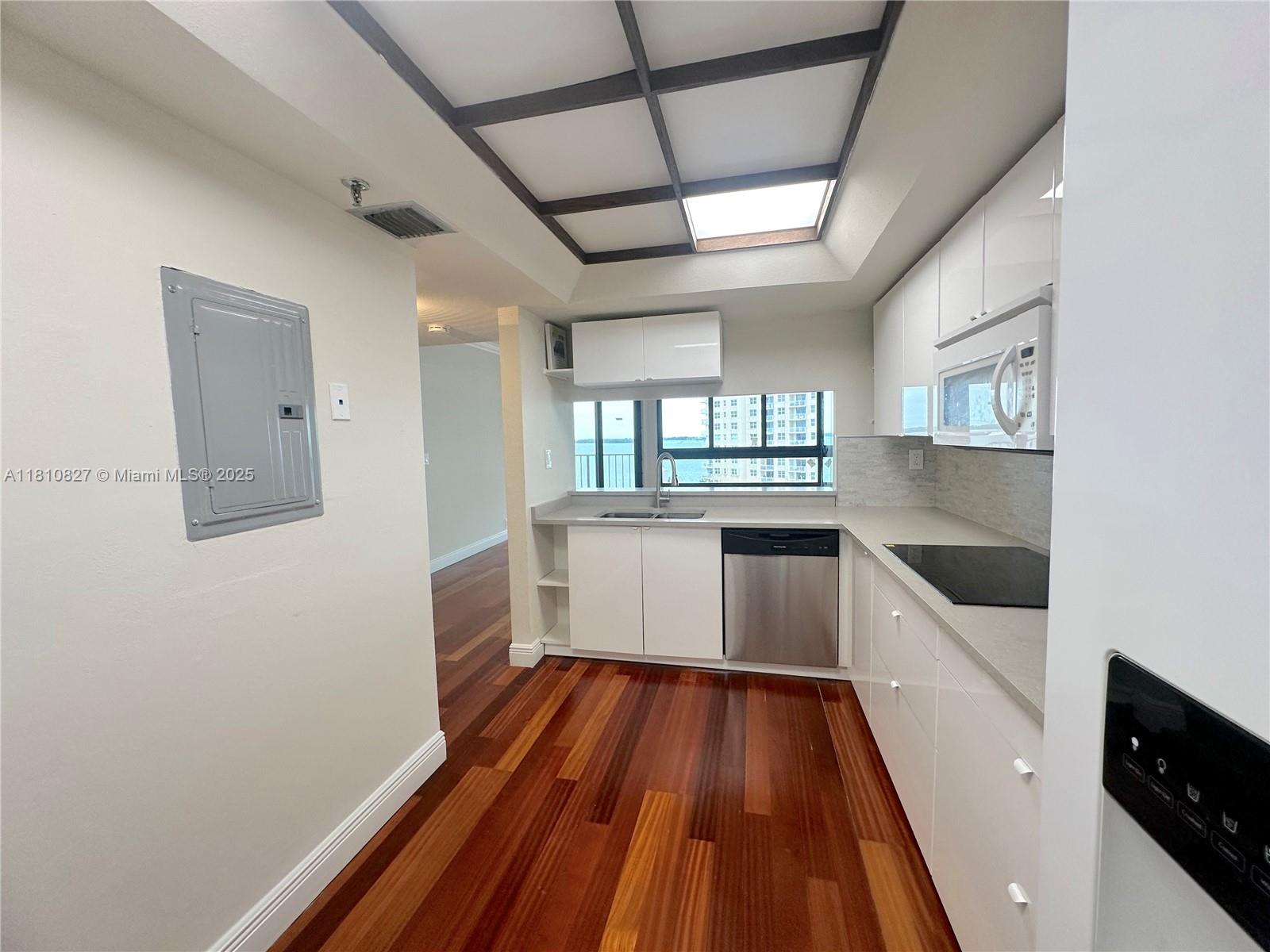 BRICKELL KEY ONE CONDO - Residential