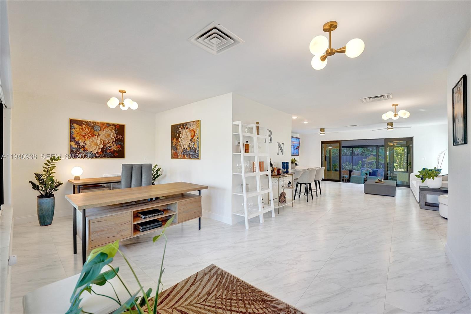 HOLLYWOOD LAKES SECTION - Residential