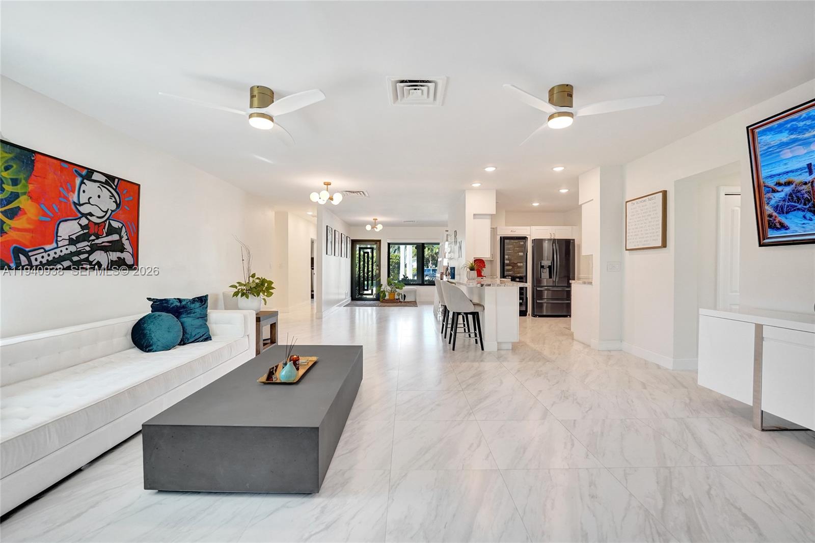 HOLLYWOOD LAKES SECTION - Residential