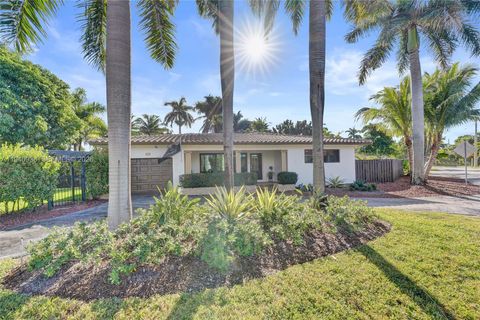 Photo of 1254 Buchanan St, Hollywood, FL 33019 (MLS # A11940938)