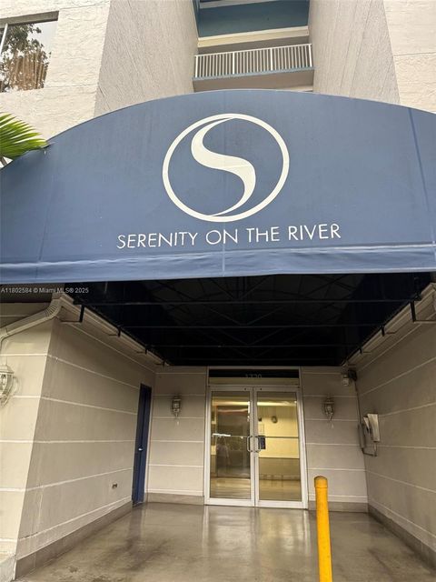 1720 NW N River Dr 203 Miami FL 33125