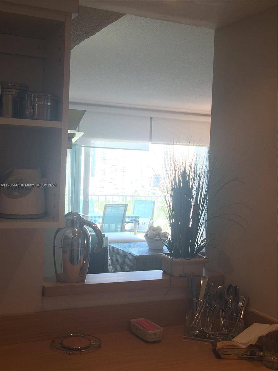 ARLEN HOUSE WEST CONDO - Residential