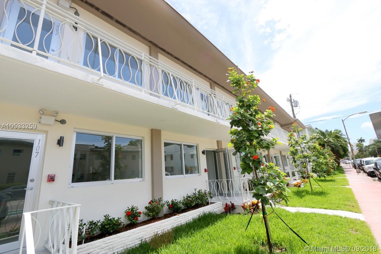 recently renovated in 2016, 1 bedroom with double closet , full kitchen with dishwasher .Central A/C . Impact windows and door. Unfurnished . Speed internet and full cable included . Facility room with washer and dryer in the building. Easy parking on the street.