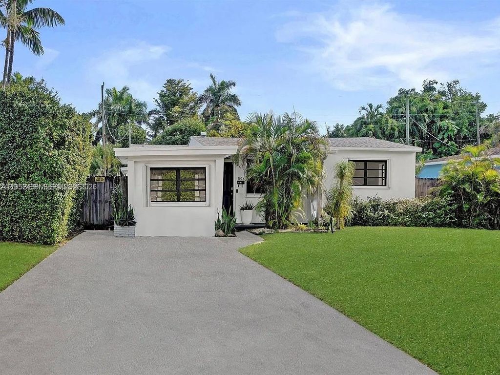 Photo of 1105 N 31st Ct, Hollywood, FL 33021 (MLS # A11952439)