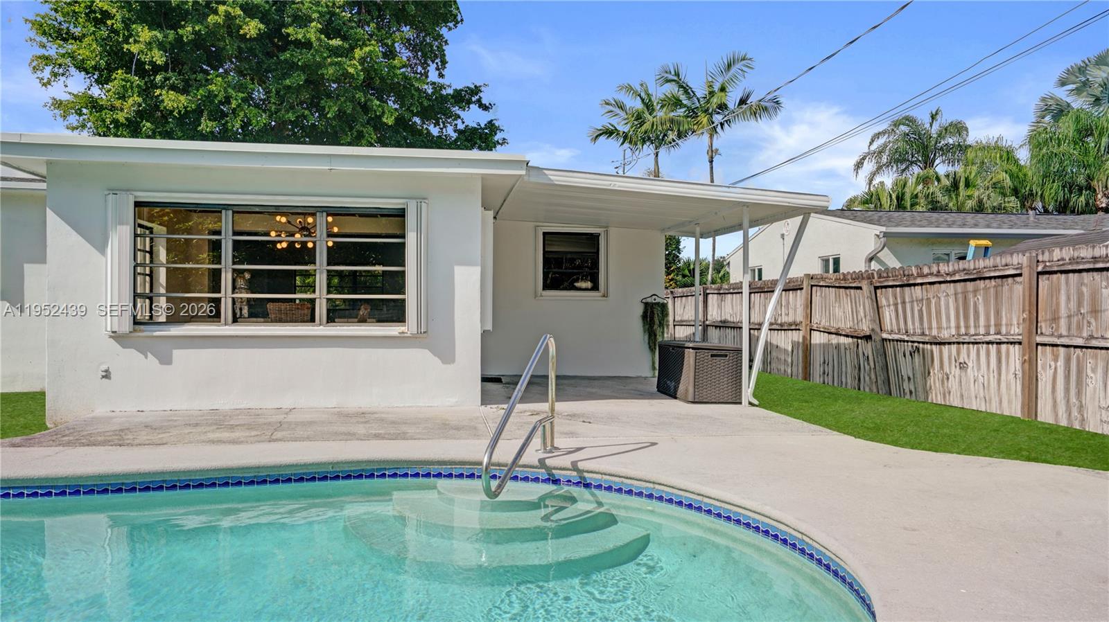 CENTRAL GOLF SEC OF HOLLY - Residential