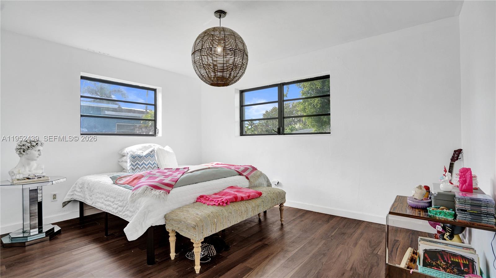 CENTRAL GOLF SEC OF HOLLY - Residential