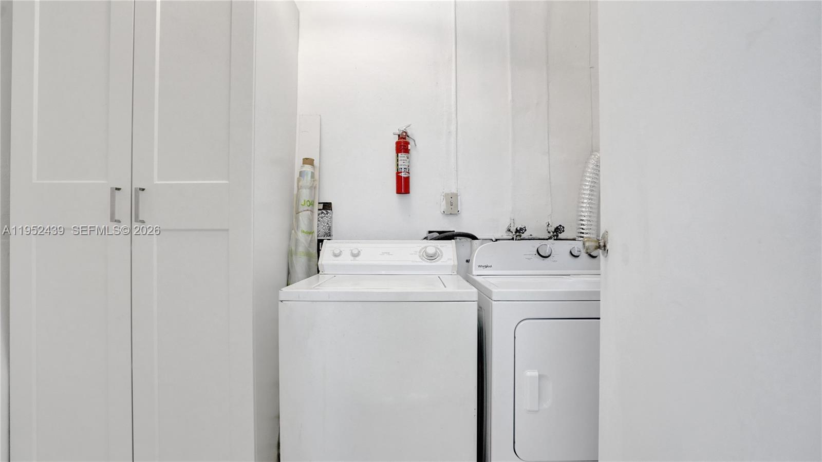 CENTRAL GOLF SEC OF HOLLY - Residential