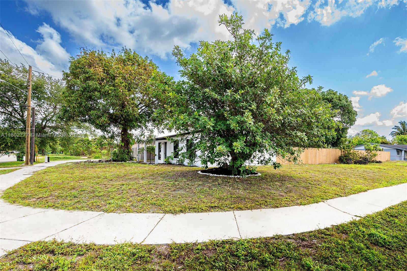 1810 NW 33rd Ave