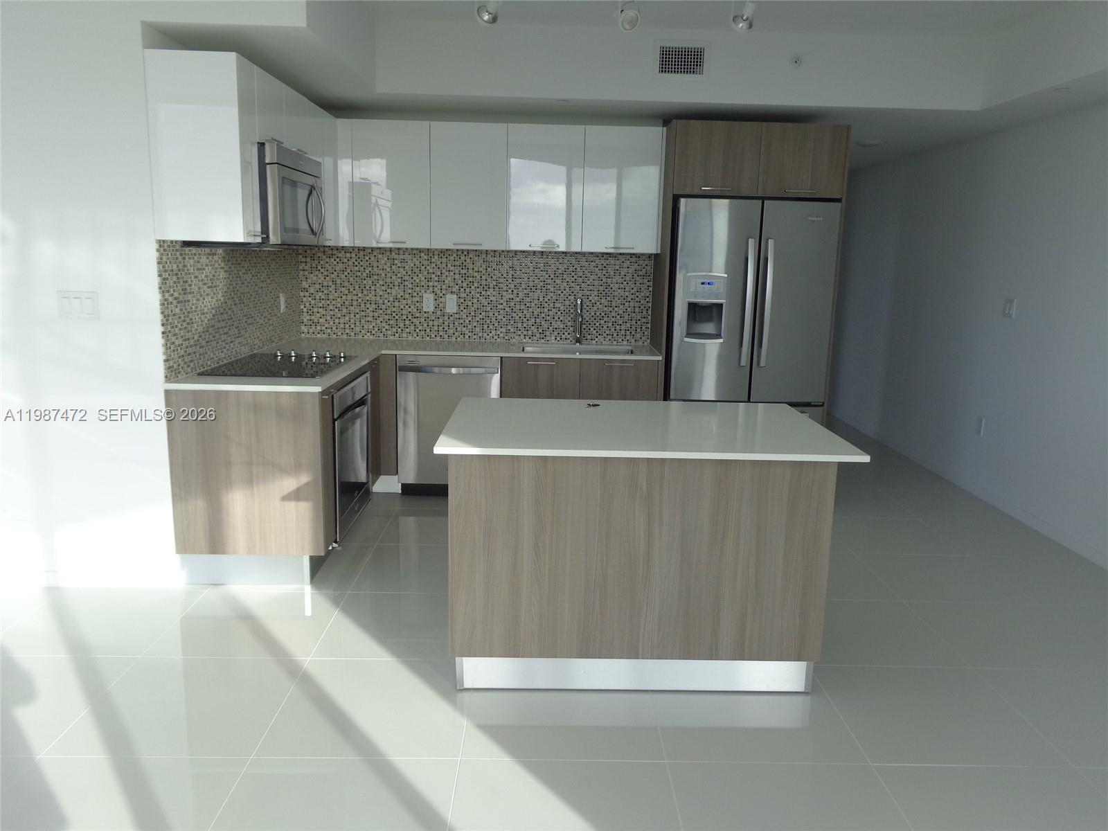 5252 PASEO CONDO - Residential Lease