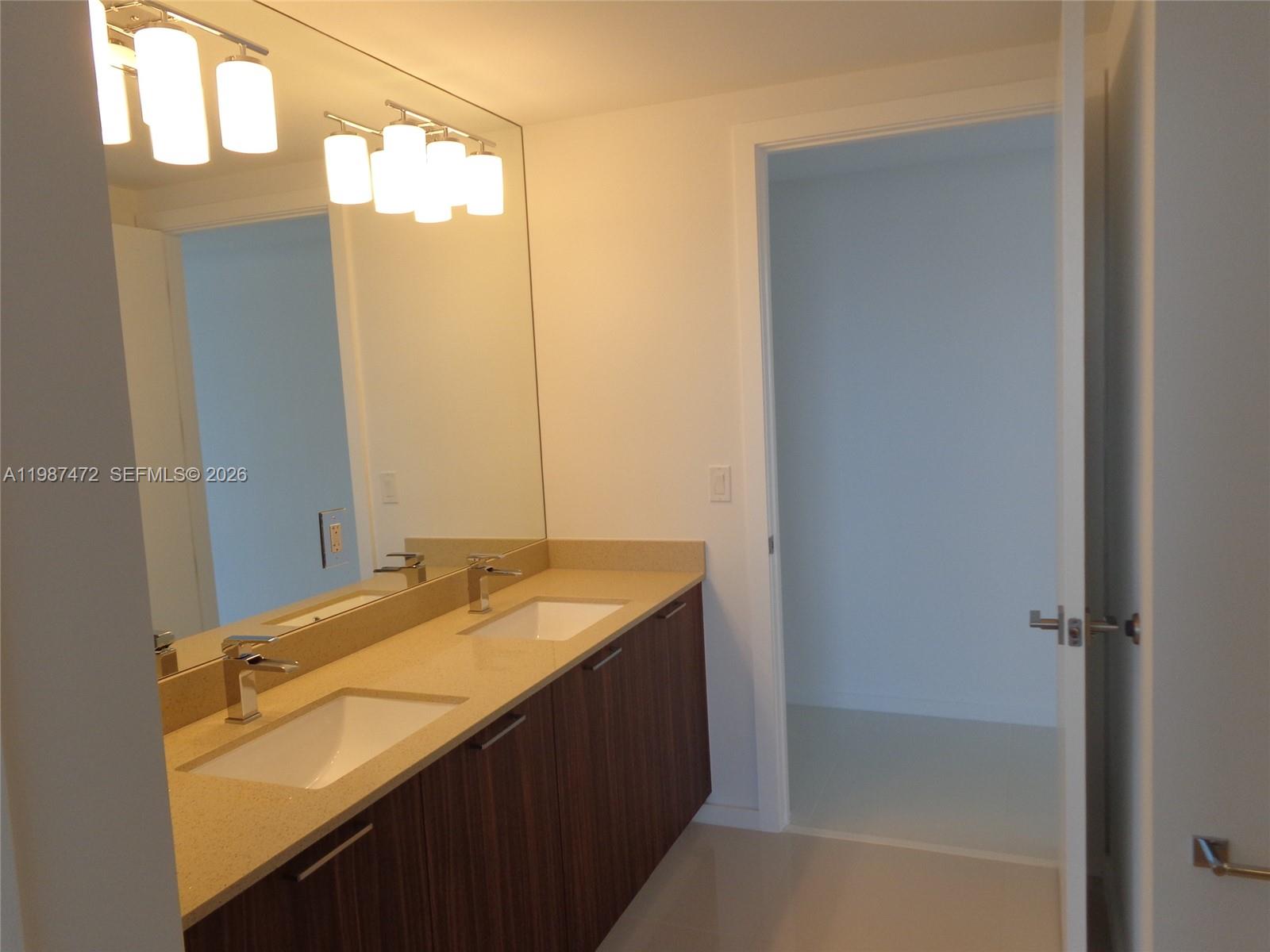 5252 PASEO CONDO - Residential Lease