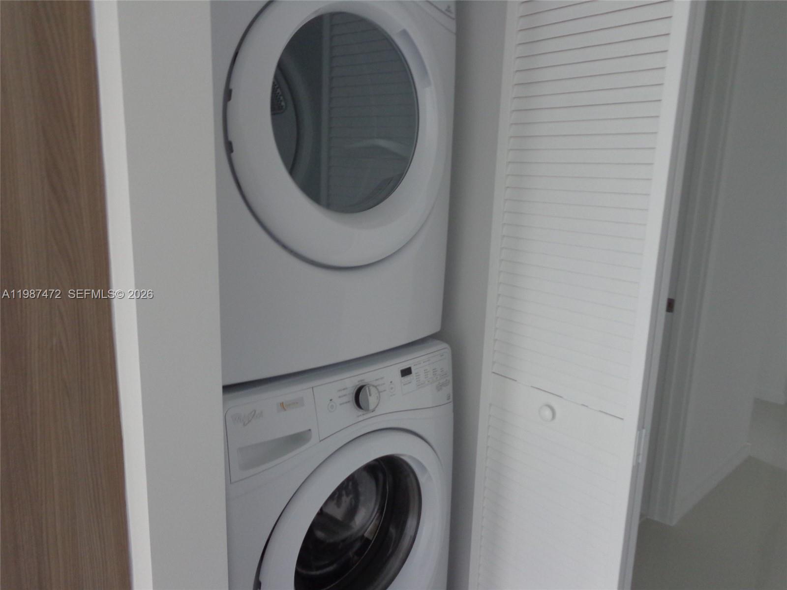 5252 PASEO CONDO - Residential Lease