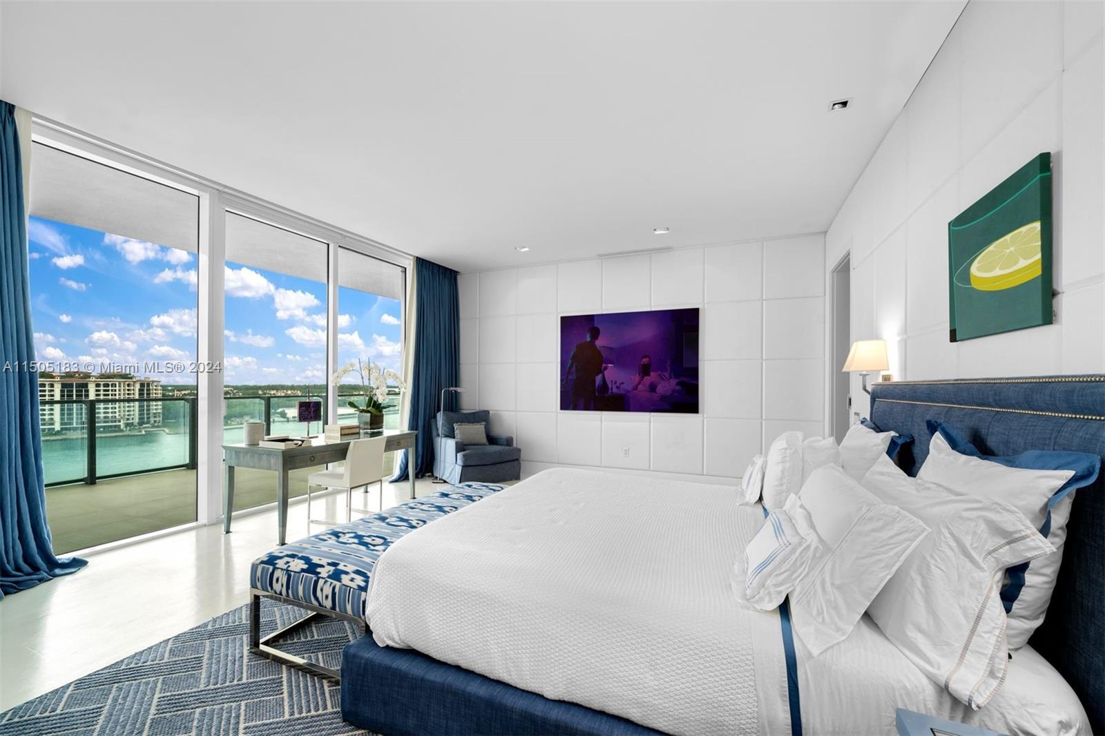 APOGEE CONDO - Residential