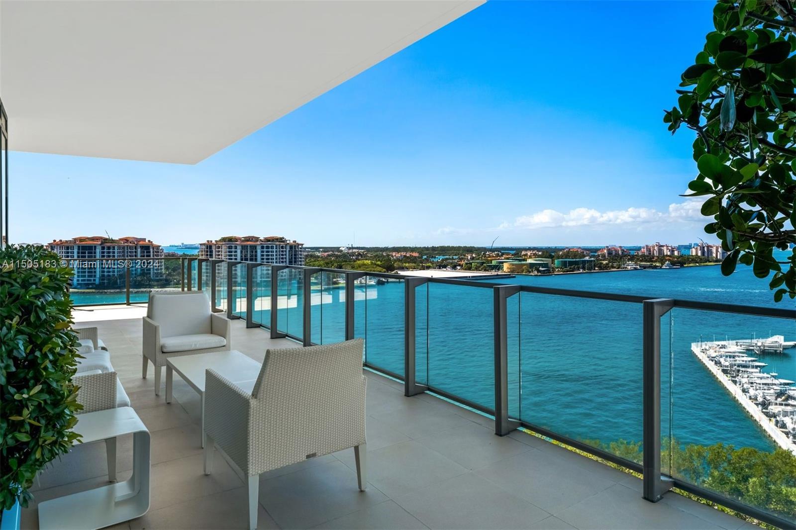 APOGEE CONDO - Residential