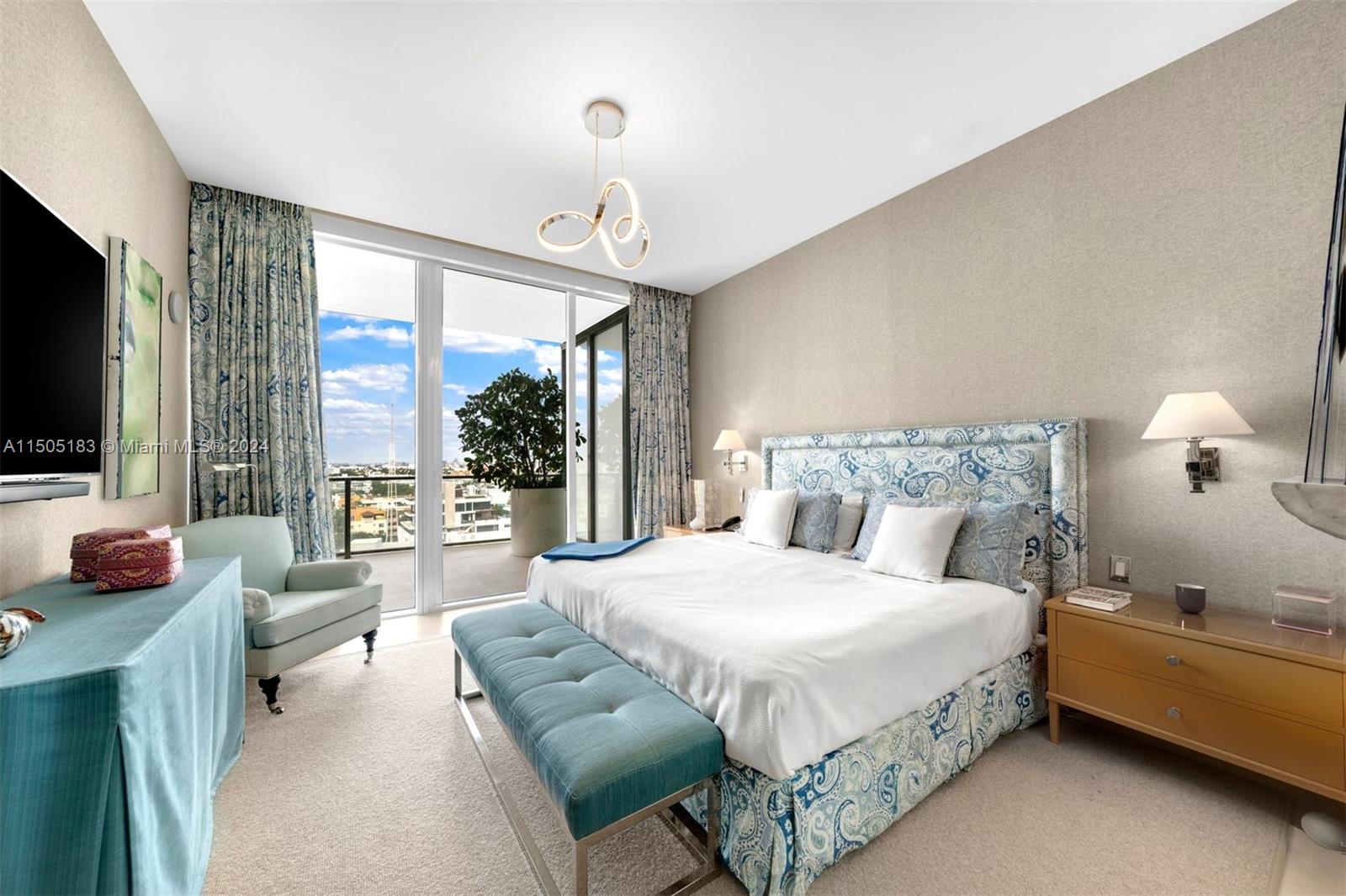 APOGEE CONDO - Residential