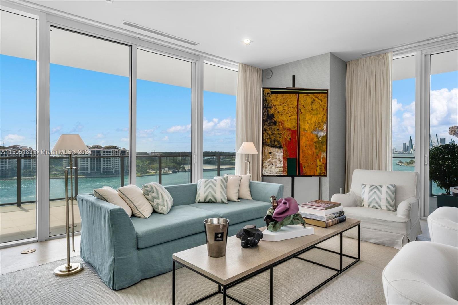 APOGEE CONDO - Residential