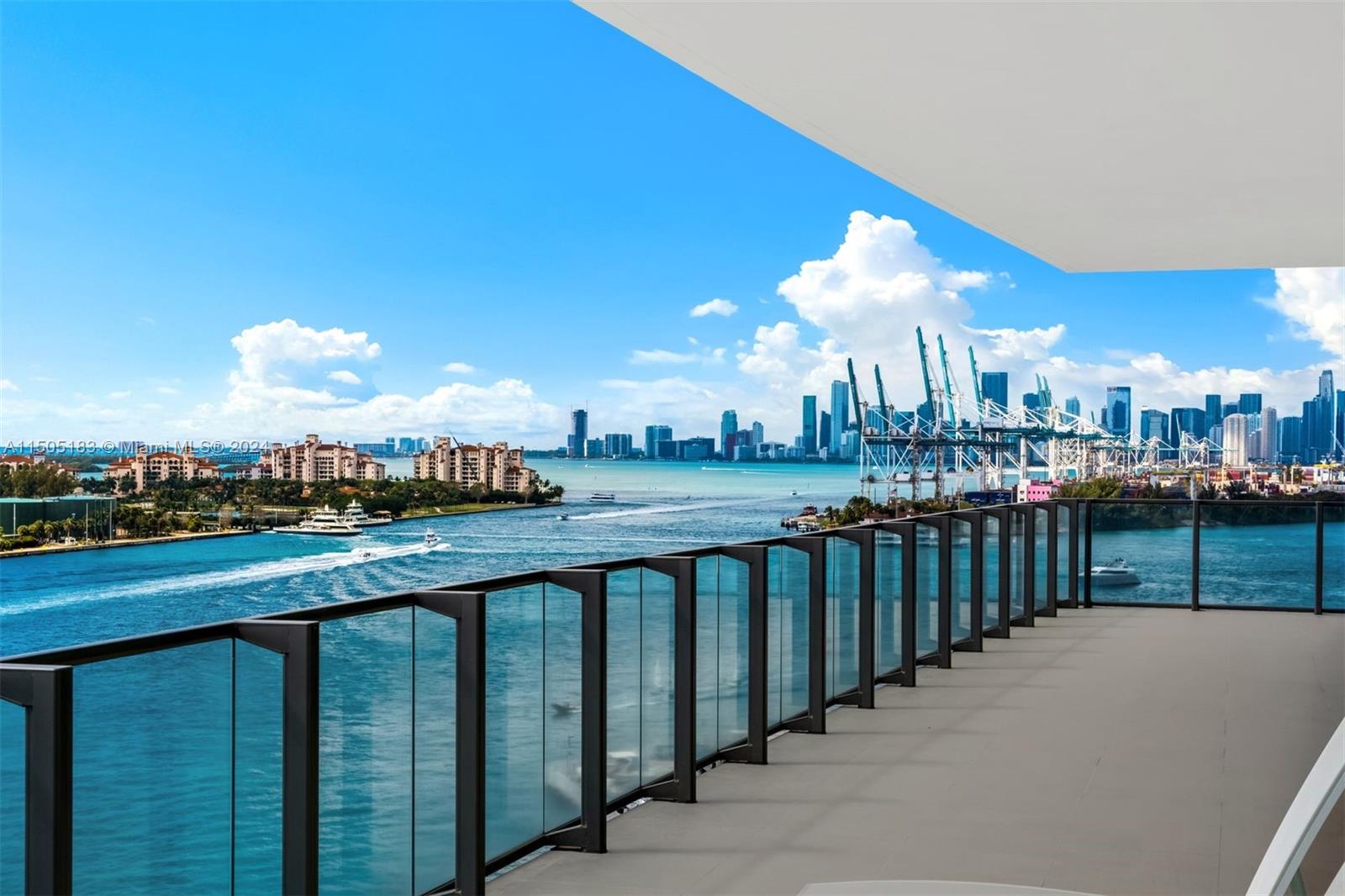 APOGEE CONDO - Residential