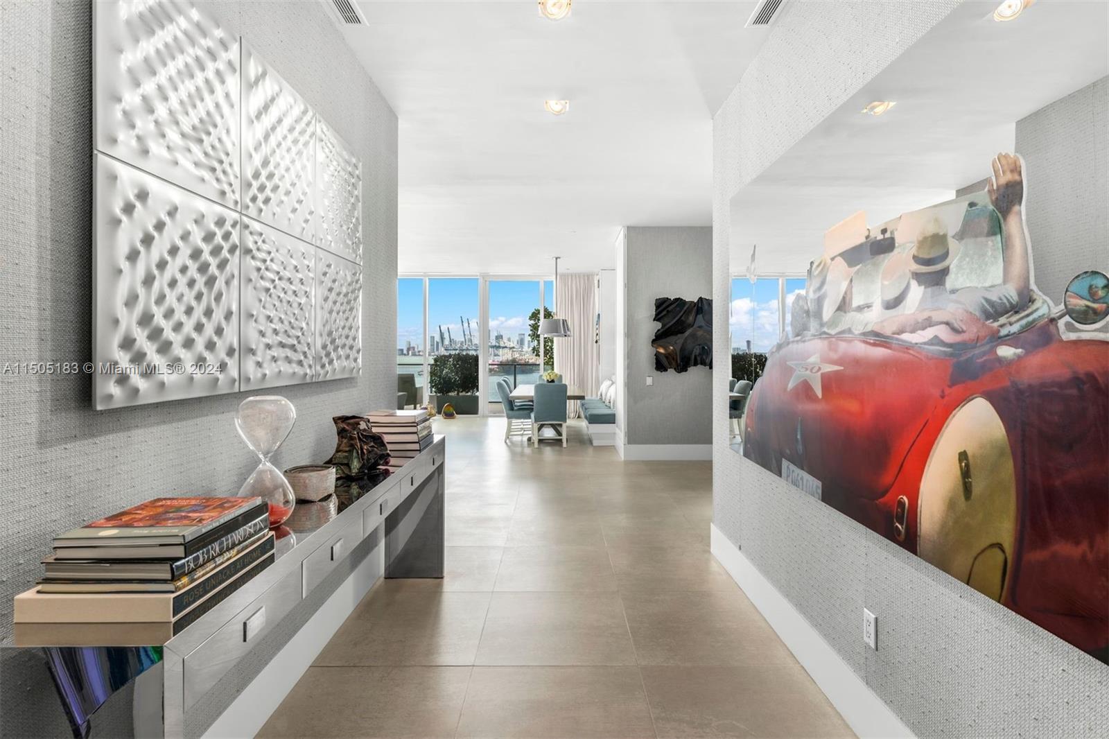 APOGEE CONDO - Residential