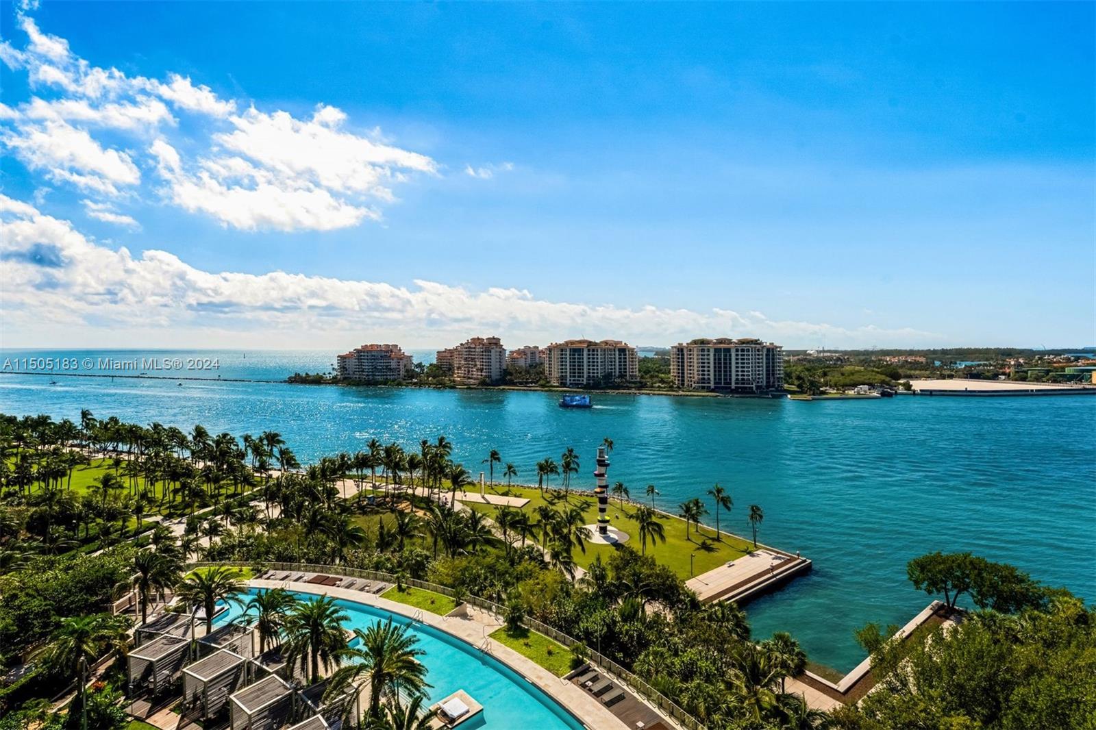 APOGEE CONDO - Residential