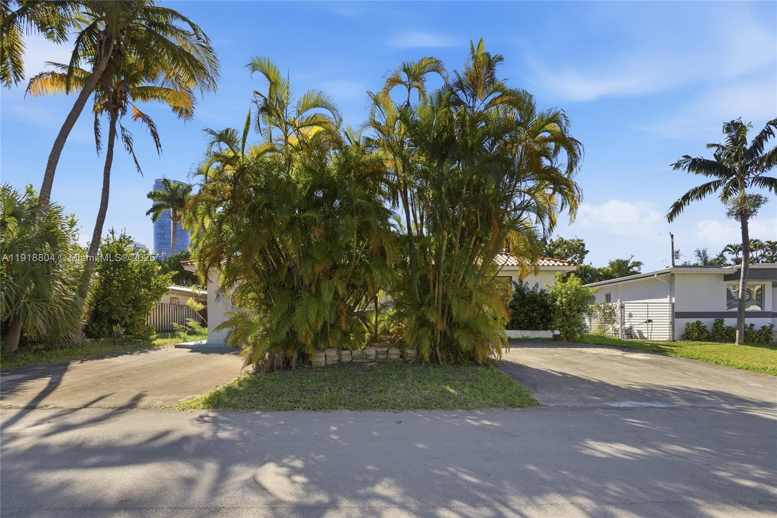 GOLDEN SHORES OCEAN BLVD - Residential