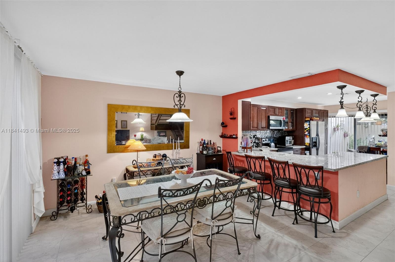 COSTA DEL SOL CONDO N - Residential