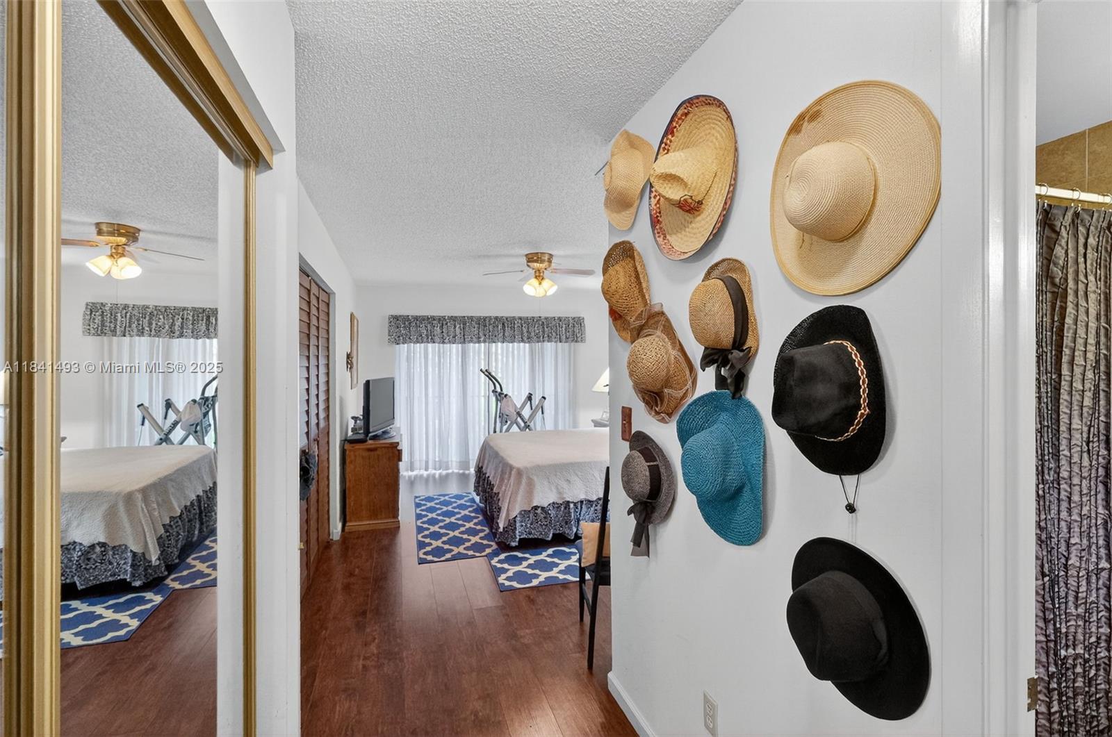 COSTA DEL SOL CONDO N - Residential