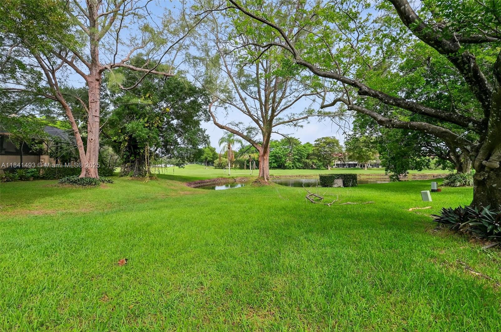 COSTA DEL SOL CONDO N - Residential