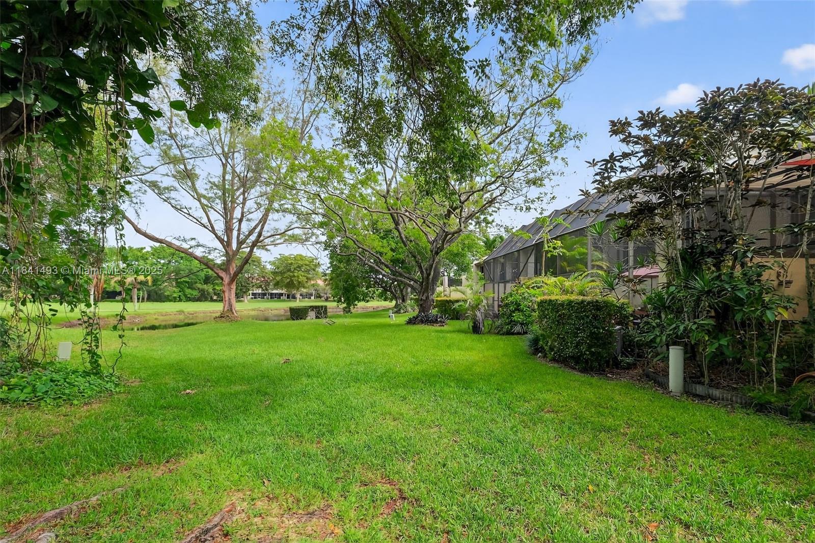 COSTA DEL SOL CONDO N - Residential