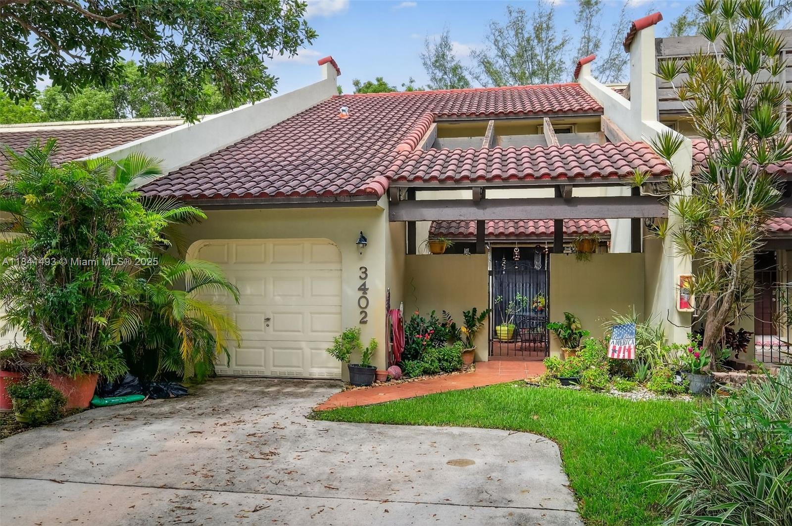 COSTA DEL SOL CONDO N - Residential