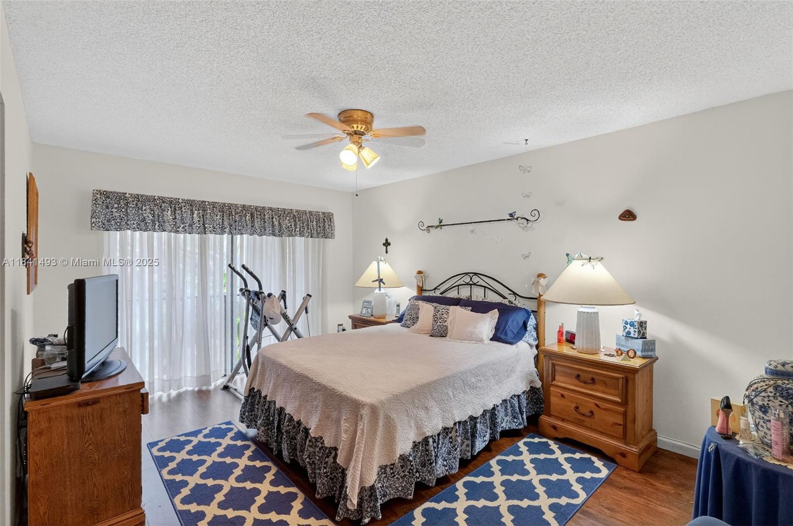 COSTA DEL SOL CONDO N - Residential