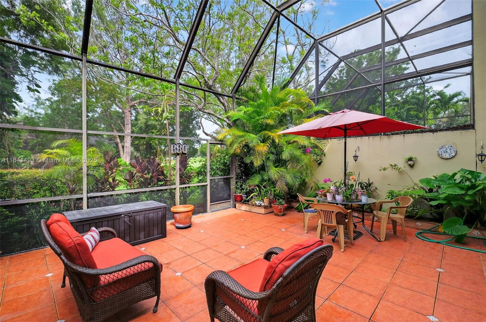 COSTA DEL SOL CONDO N - Residential