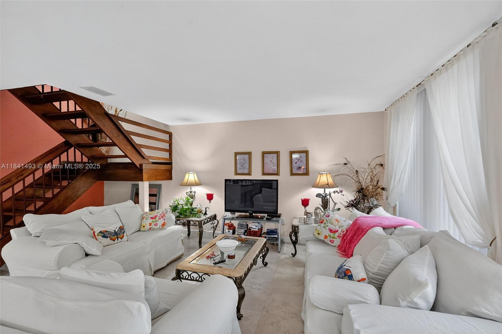 COSTA DEL SOL CONDO N - Residential