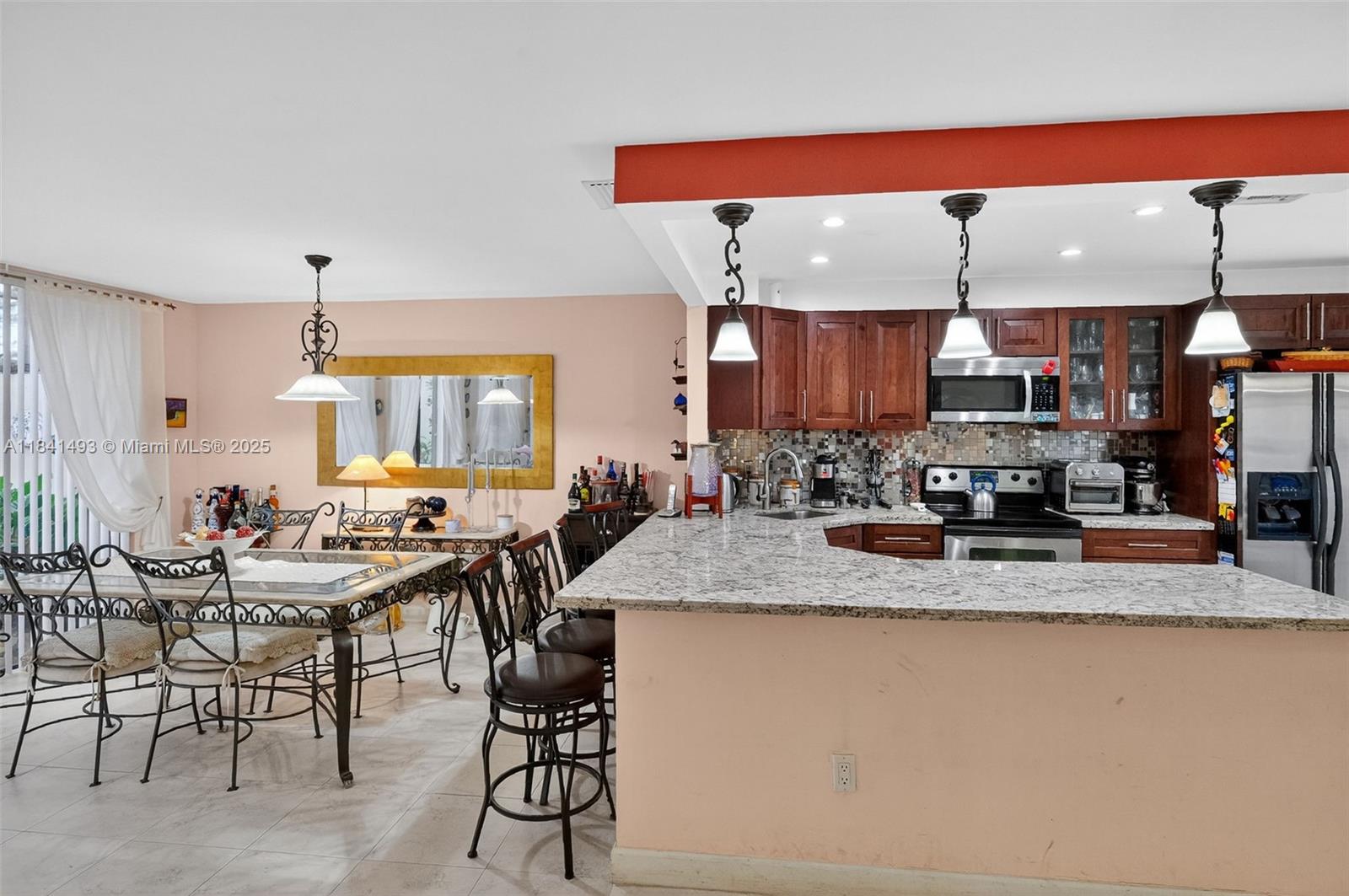 COSTA DEL SOL CONDO N - Residential