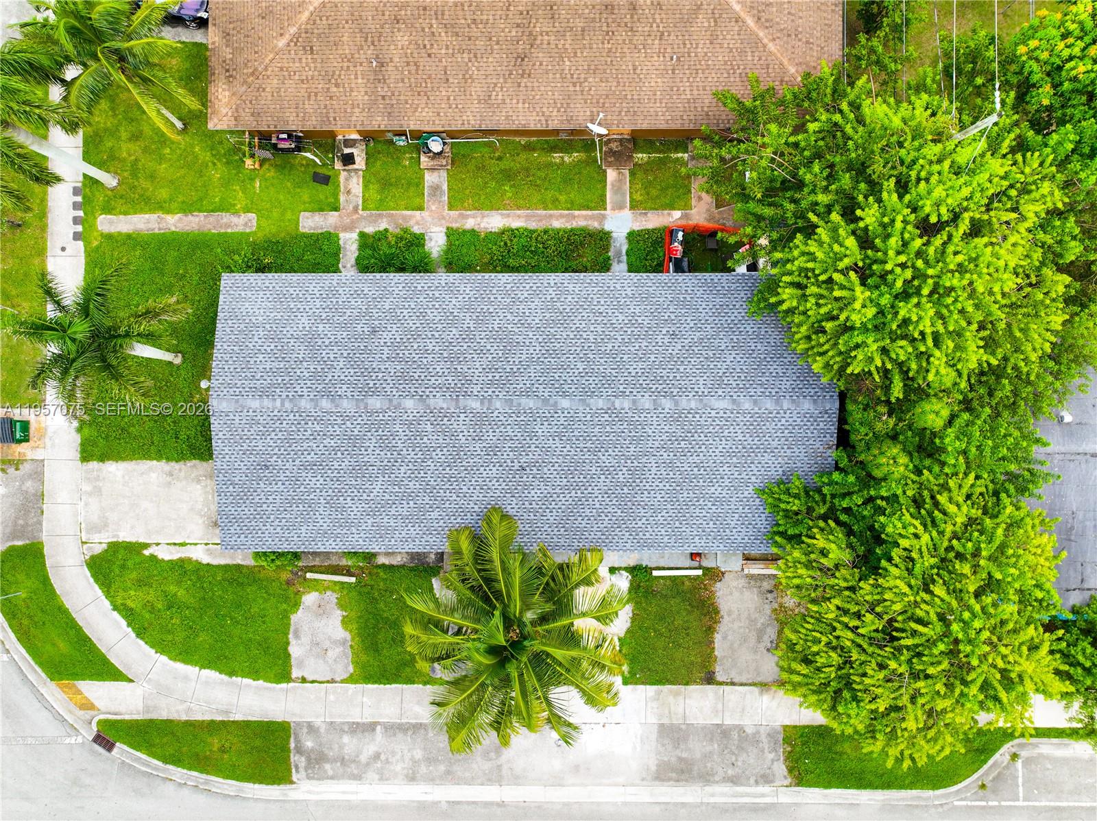 CORAL BAY MANOR - Residential Income