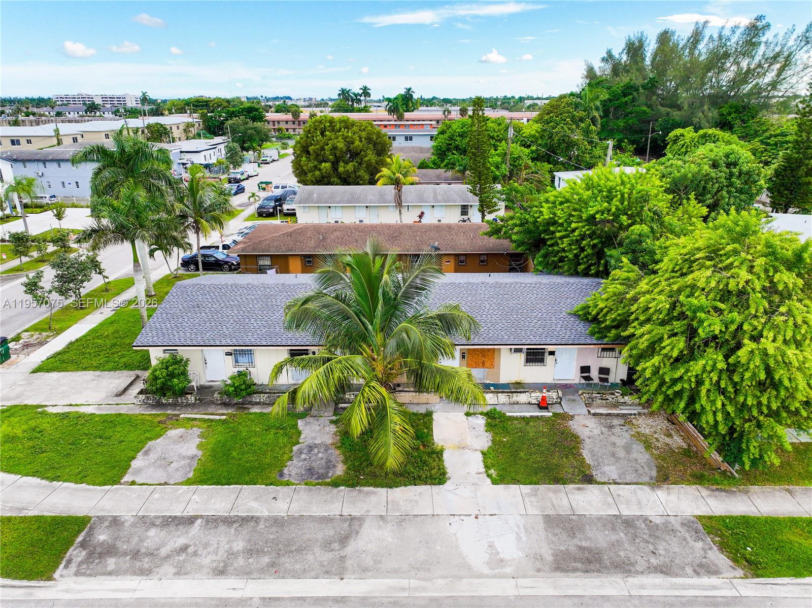 CORAL BAY MANOR - Residential Income