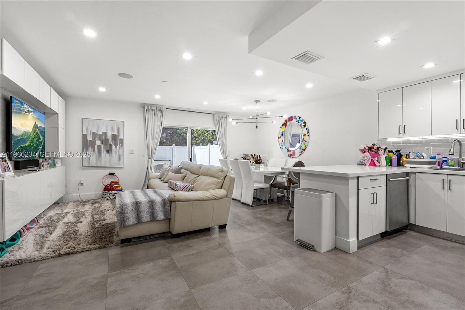 SUNSET PARK TOWN HOUSES - Residential