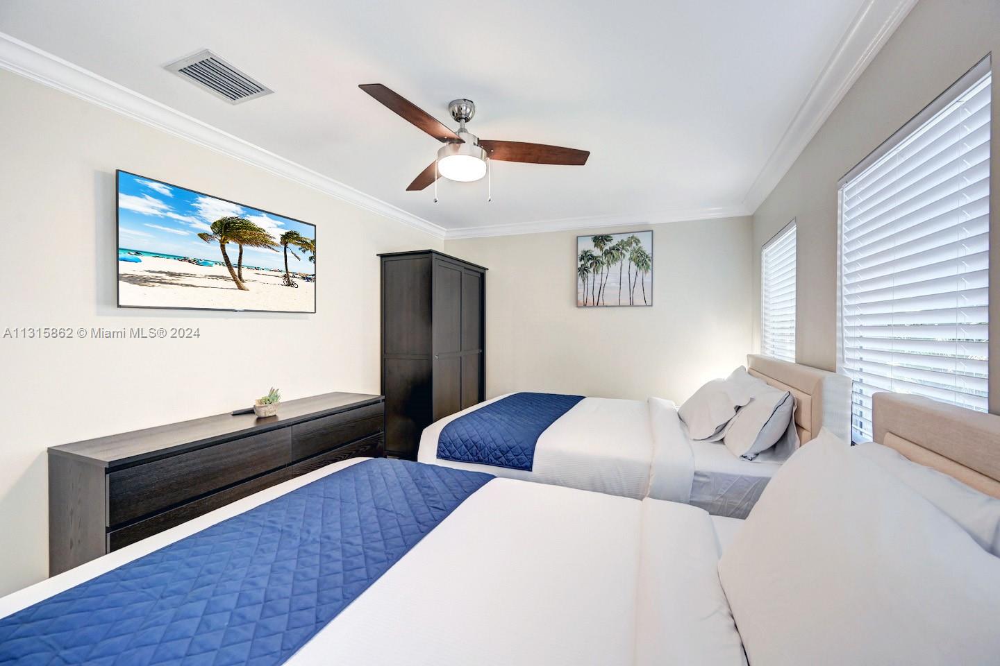 HOLLYWOOD GOLF ESTATES SE - Residential Lease