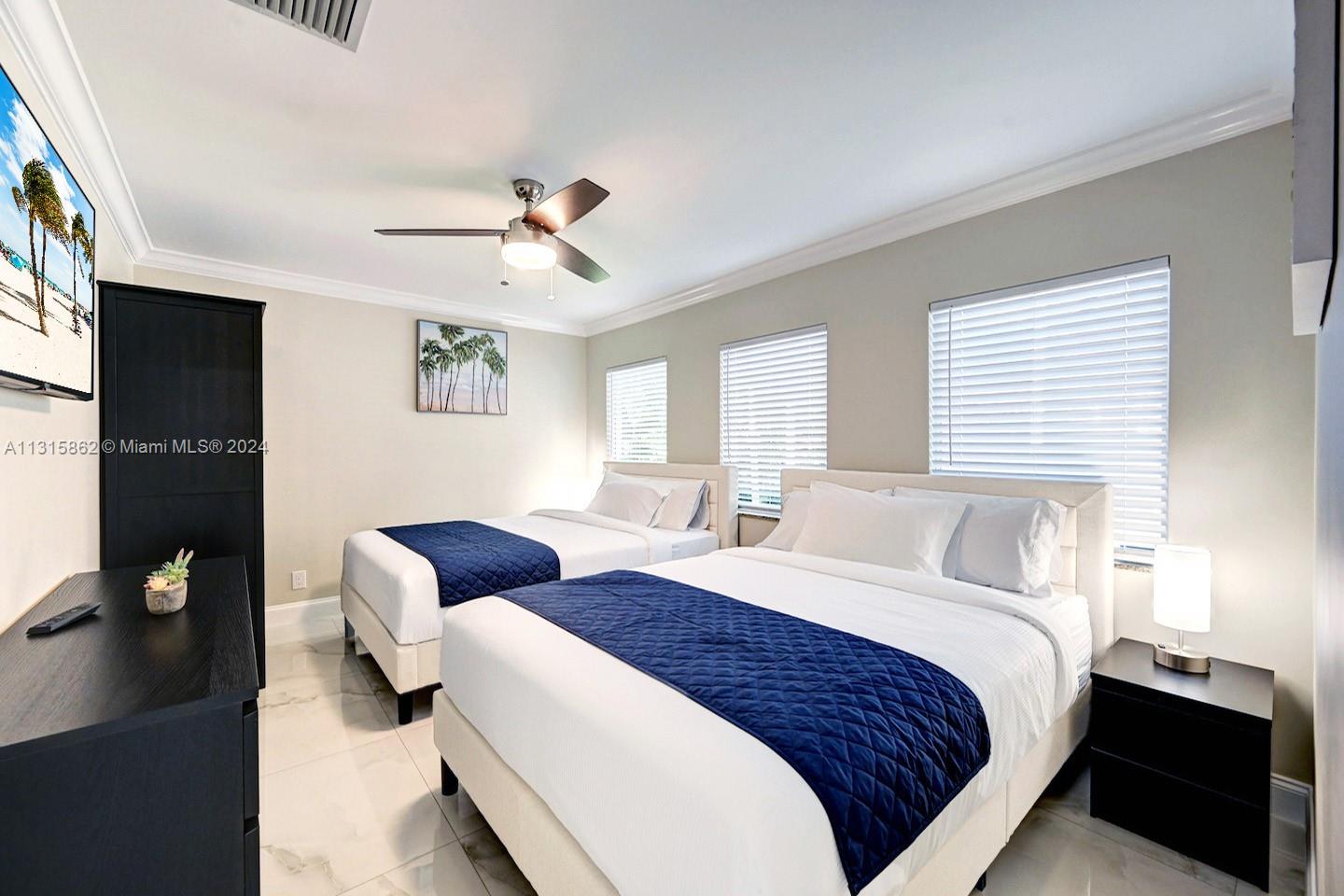 HOLLYWOOD GOLF ESTATES SE - Residential Lease