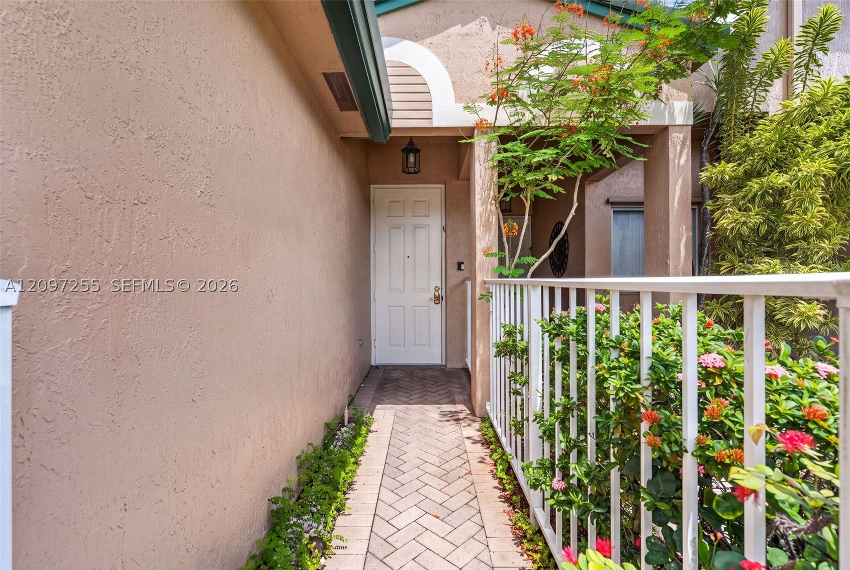 7932 E Exeter Blvd E 202