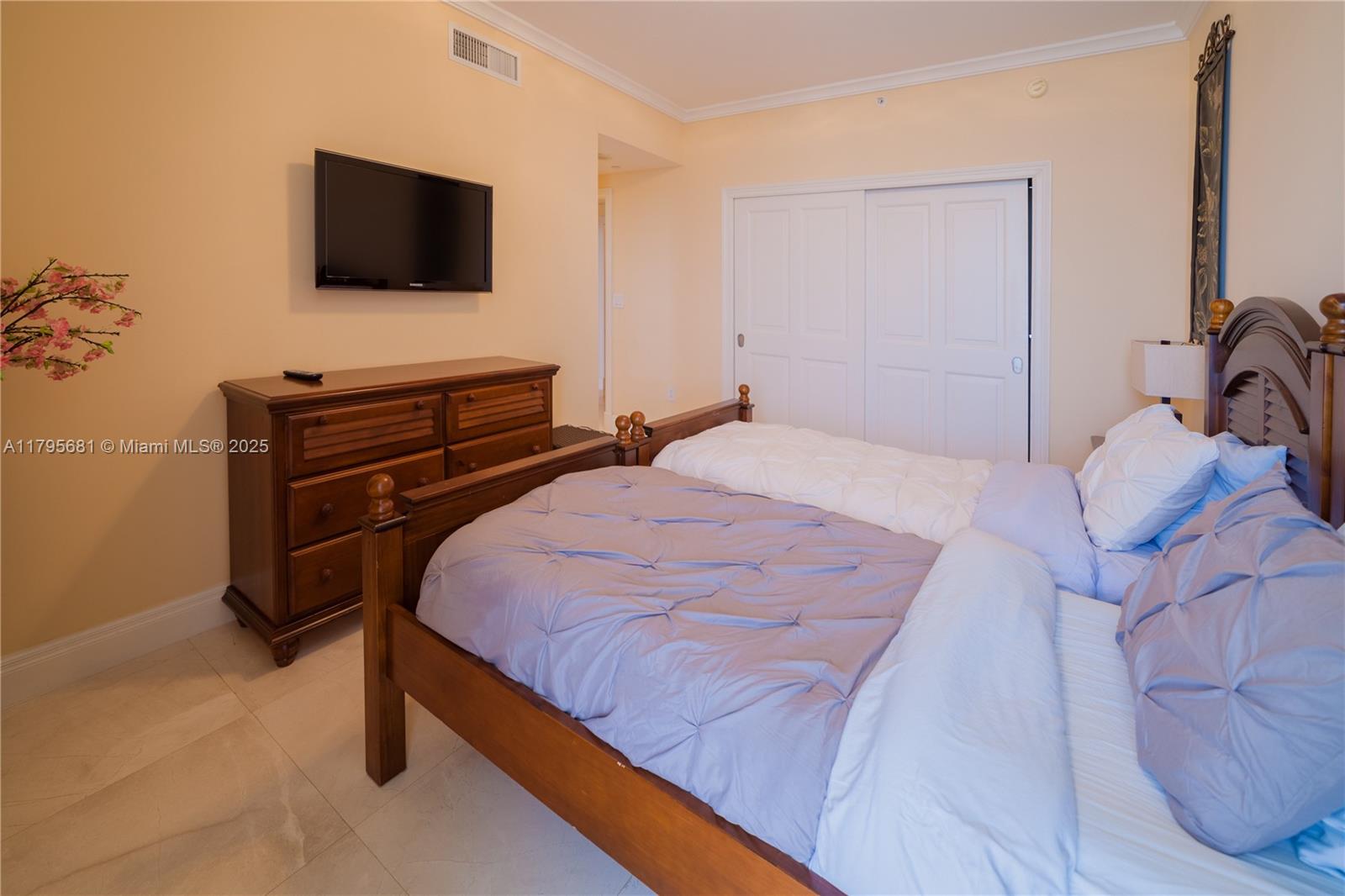 ACQUALINA OCEAN RESIDENCE - Residential