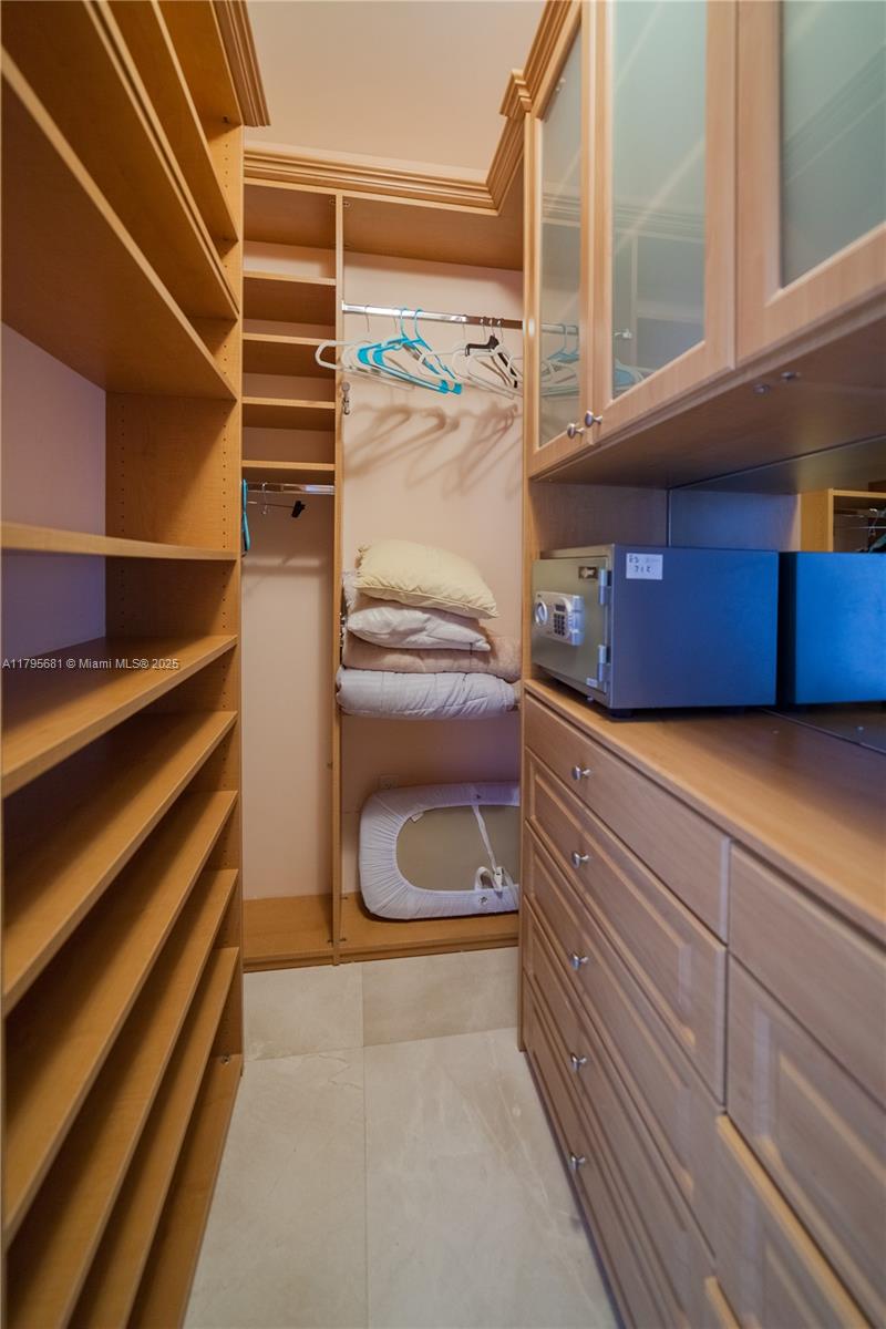 ACQUALINA OCEAN RESIDENCE - Residential