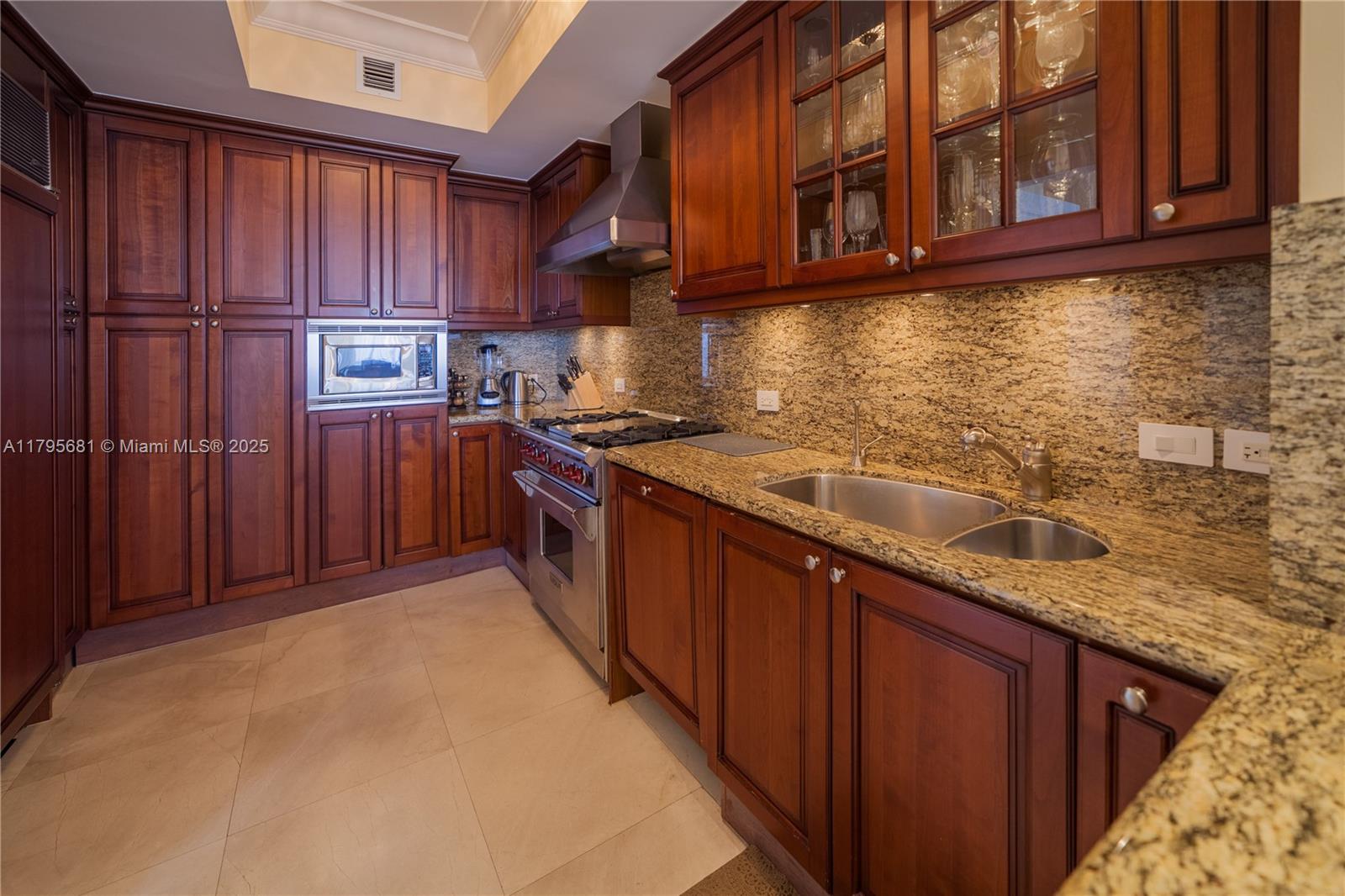 ACQUALINA OCEAN RESIDENCE - Residential