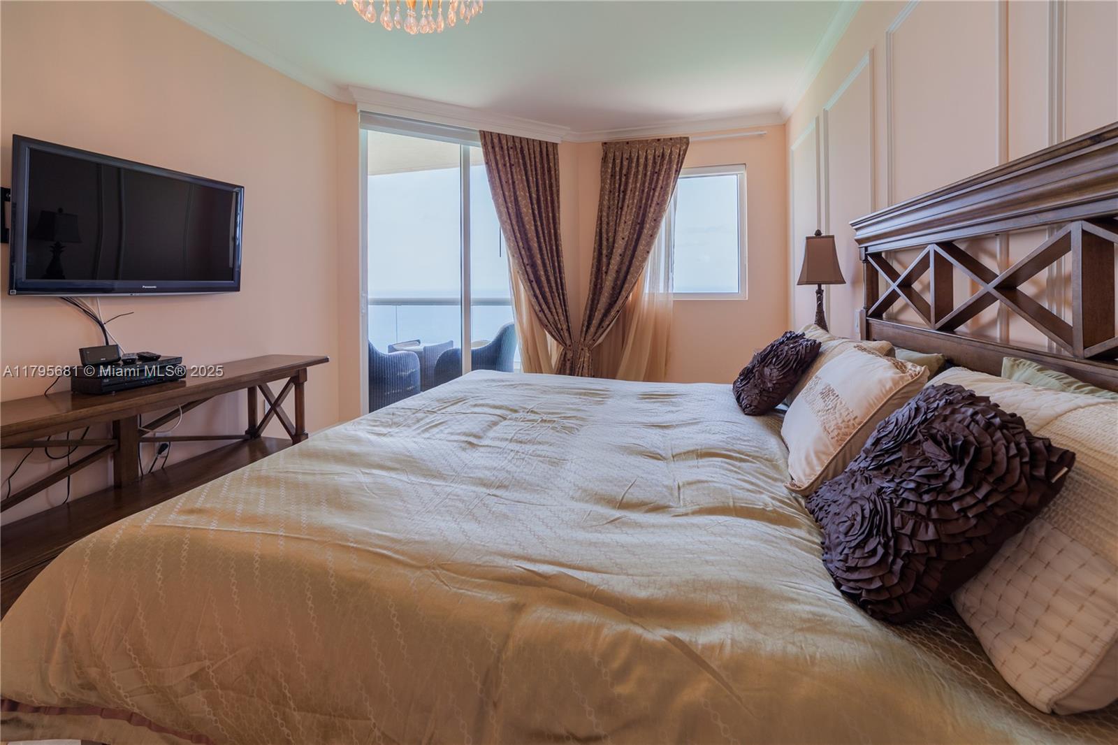 ACQUALINA OCEAN RESIDENCE - Residential
